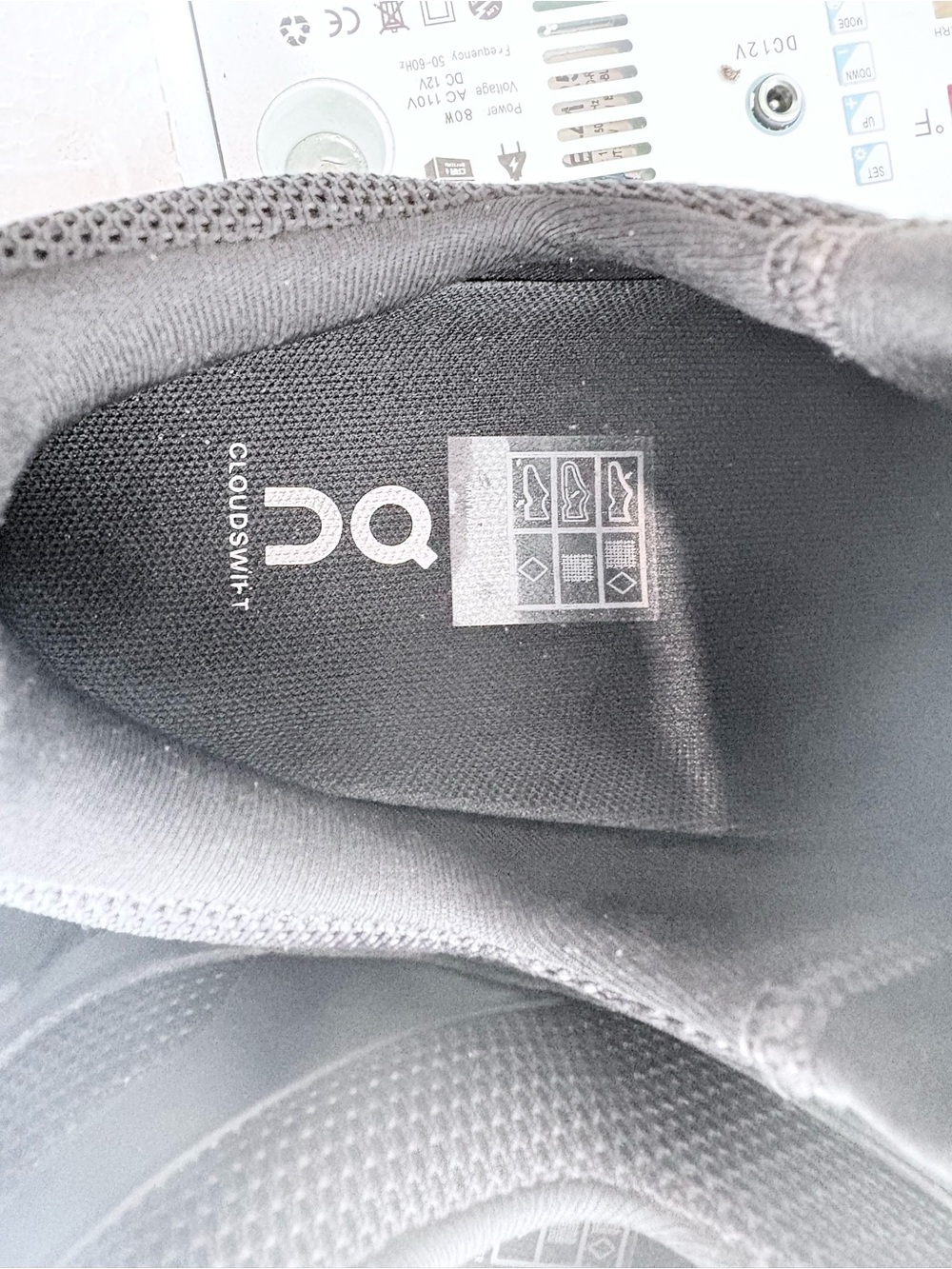 Black womens cloud Sneakers - Picture 4 of 6